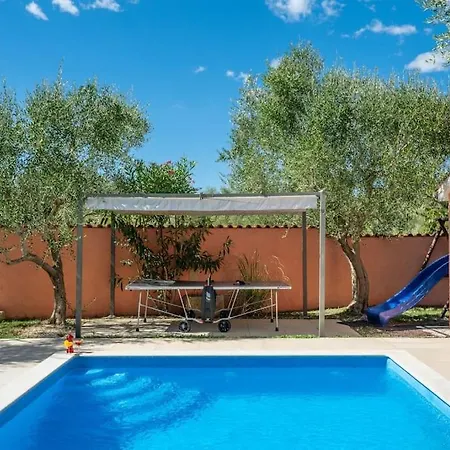 Ana Apartman